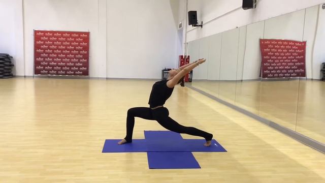 Йога. Инструктор Виктория Фидарова. смотреть онлайн