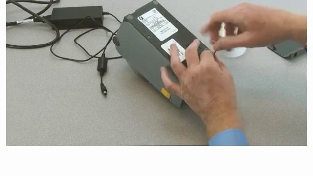 Установка и использование диспенсера Zebra ZD 410 смотреть онлайн