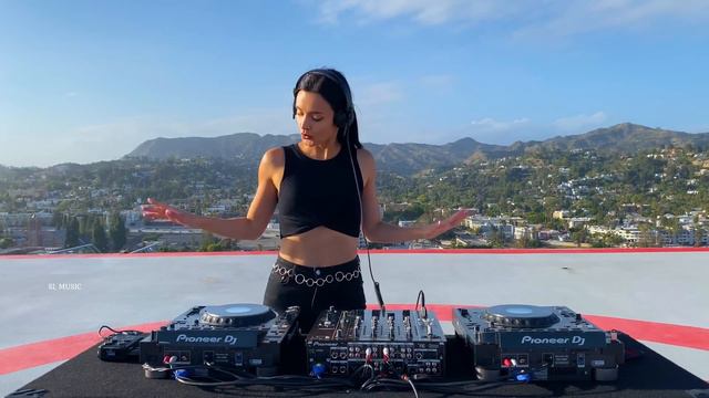 Иванушки International - Реви Remix смотреть онлайн