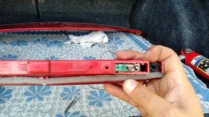 Renault Megan 2 (не работает дополнительный стоп,что делать ?!?!?!)