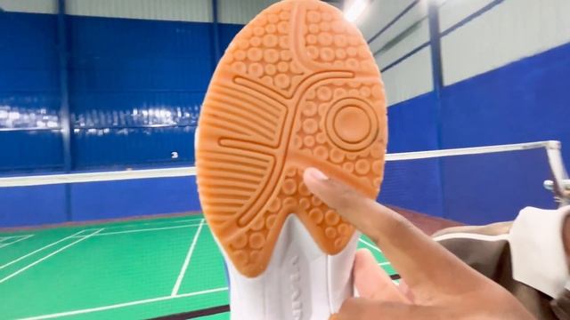 Types of Court | Non Marking Shoes | Type of Shuttlecocks| The Rules of Badminton Explained | CJ смотреть онлайн