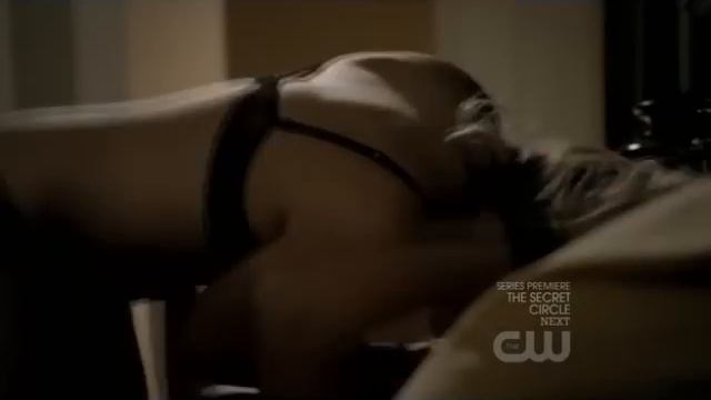 The Vampire Diaries Season 3 Episode 1 Tyler And Caroline