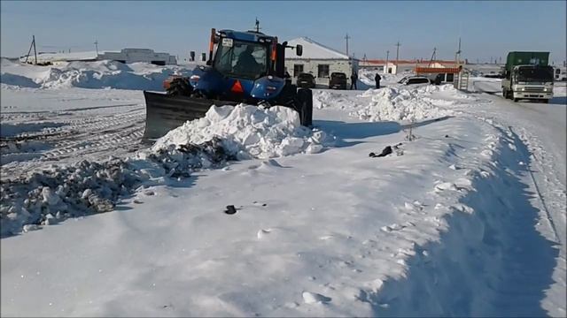 Чистка снега, Отвал NewHolland 8T