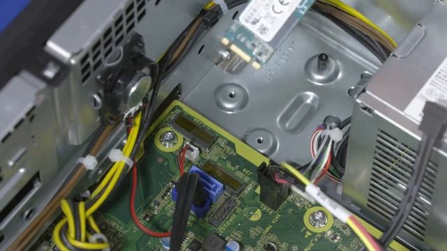 Replace the M.2 Solid State Drive | HP ProDesk 680, 600 G5 MT and HP ProDesk 680 G4 MT | HP смотреть онлайн