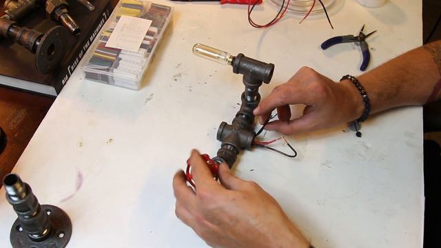 DIY Robot Pipe Lamp, Steam Punk Robot Table Lamp.