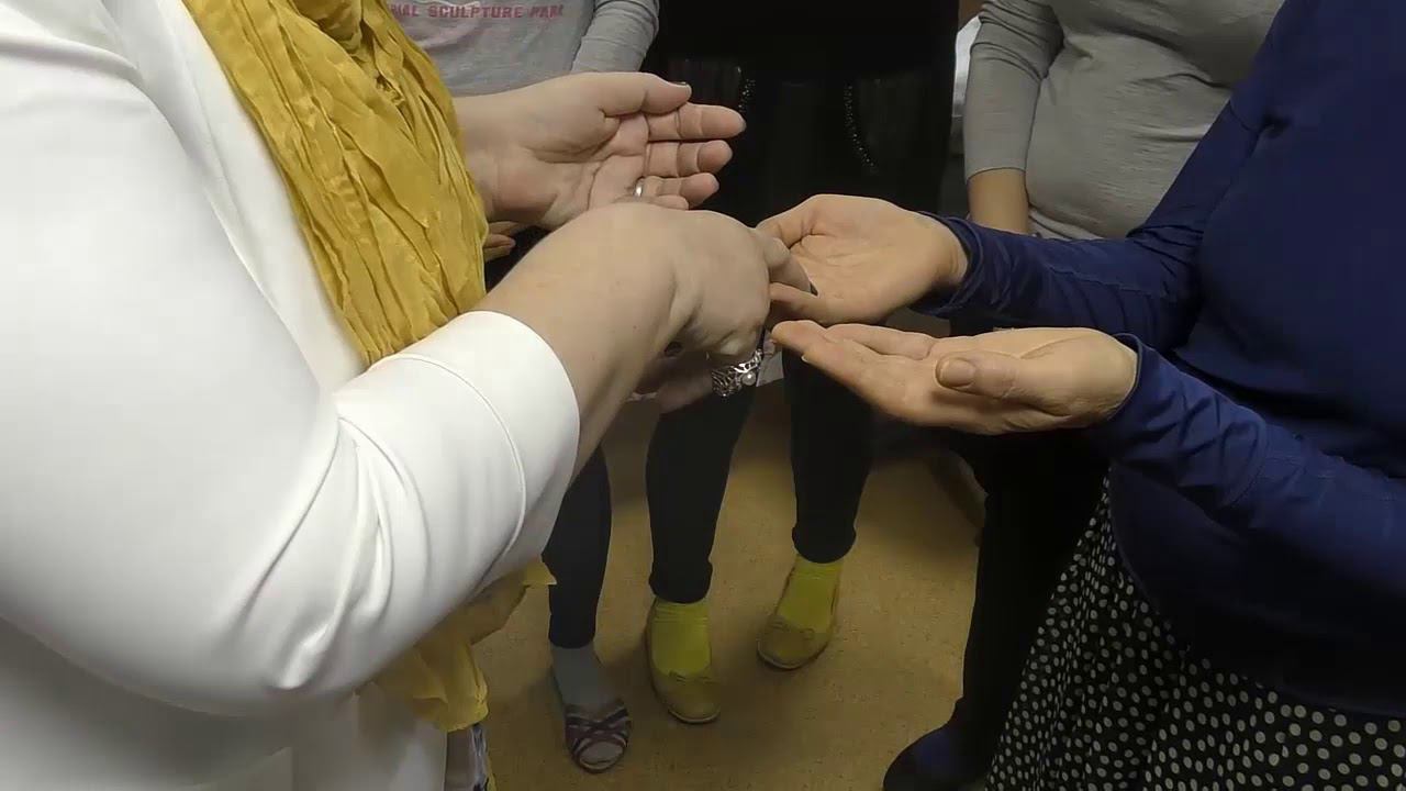 Сколиоз. Напряжение в ладонях смотреть онлайн