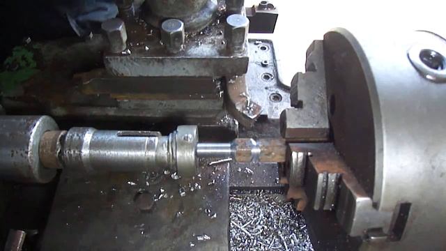 Болт м12 на токарному станку 1м61 методом тика смотреть онлайн