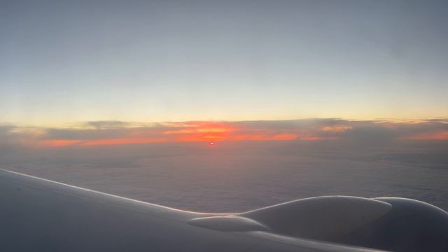 Рассвет в небе  30-07-2024