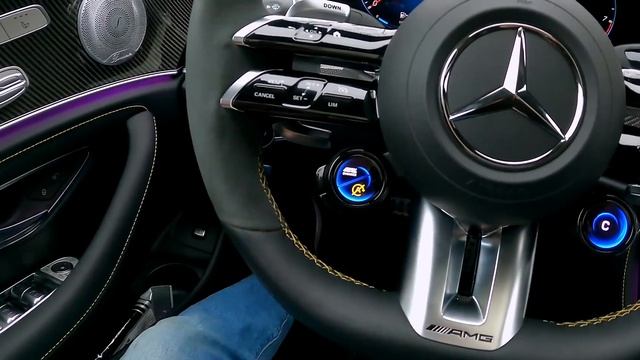 Mercedes AMG E63 S в минималочке. 612 сил/850 момента — ПРЁТ напролом, не остановить смотреть онлайн