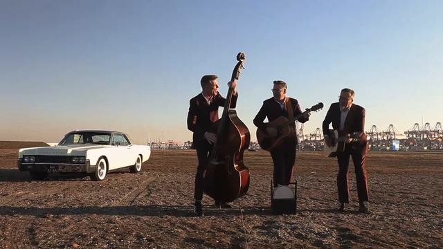 The Groovy Gents - I Want You To Want Me (Cheap Trick cover) смотреть онлайн