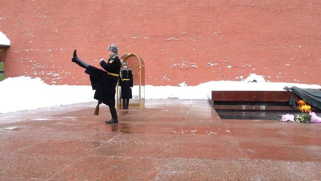 Смена караула у вечного огня. Кремль. смотреть онлайн
