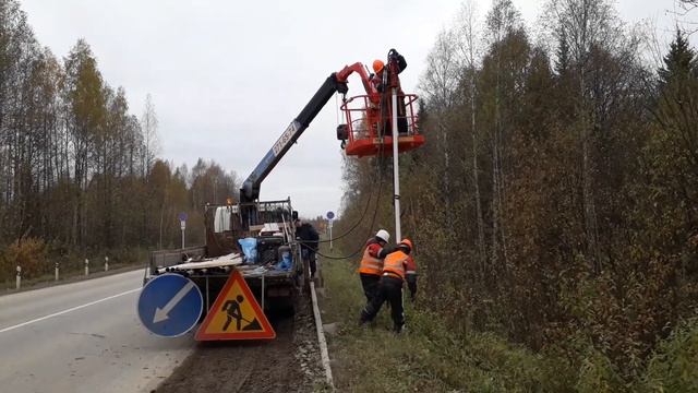 Установка дорожных знаков специалистами компании Гасзнак смотреть онлайн
