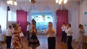 Танец «Разноцветная игра»