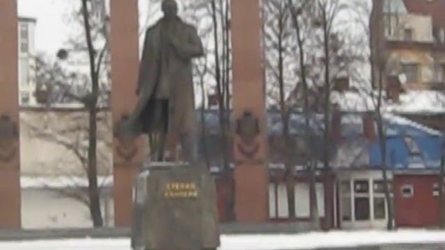 Львов. Прогулки по Львову. Памятник Степану Бандере. смотреть онлайн