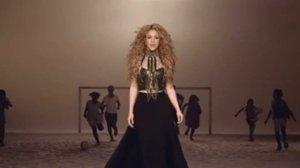 Shakira - La La La (Brazil 2014) ft. Carlinhos Brown kid version