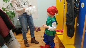 2019 Первый раз в детский сад! Ребёнок идёт в садик на утренник первый раз.