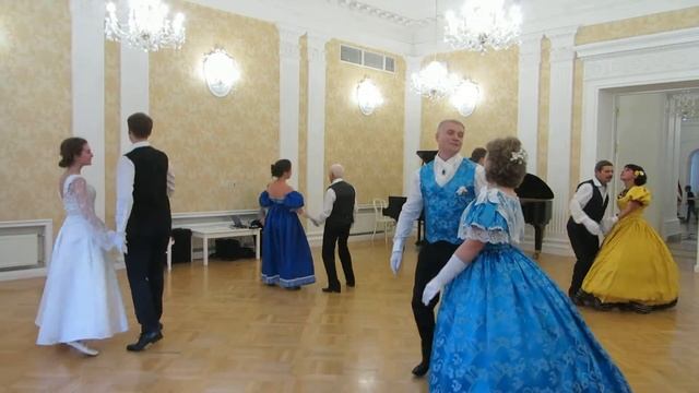 Бал "Вальс Цветов" в усадьбе Вороново 29.09.2018. Часть 14 смотреть онлайн