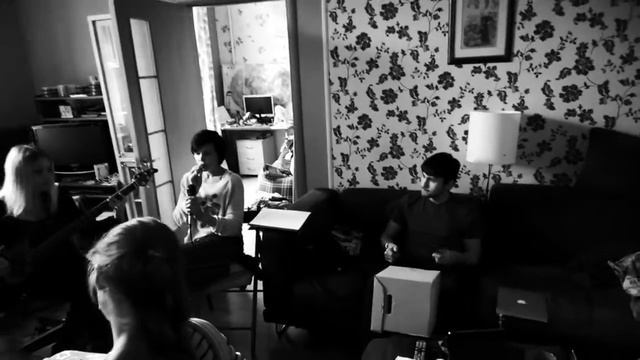 MILA RAKETA & Re-NOIR - "Я шагаю по Москве" and Mr. Sendman (jazz version) смотреть онлайн