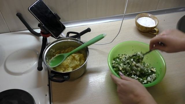 ВЛОГ//25 сентября//МИЛЫЕ КОЗОЧКИ//СЕРЕНАДА ДЛЯ ЖЕНЫ//И СНОВА ПИРОЖКИ//СУП ИЗ МИНТАЯ//КОММЕНТАРИИ смотреть онлайн