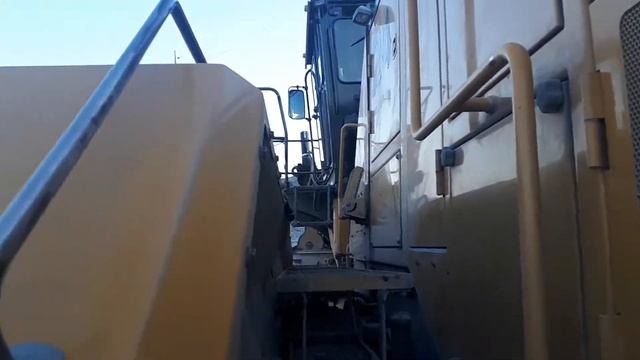 Автогрейдер  Caterpillar 24