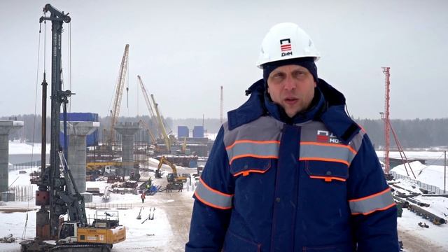 На мосту через Волгу на трассе М 11 готовятся к началу надвижки пролётов смотреть онлайн