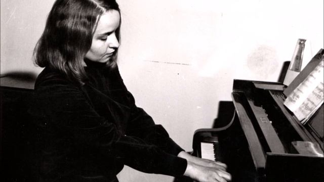 Carl Maria von Weber: Polonaise Brillante for piano and orchestra in E major, op.72 (Květa Novotná) смотреть онлайн