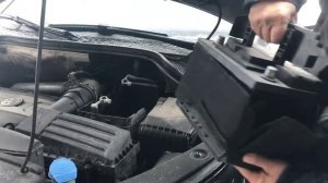 DIY - Volkswagen Tiguan - How to Replace Car Battery and Charging System Voltage Check