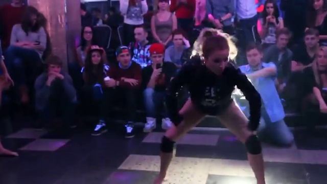 Судейский выход,Елена Яткина DANCEHALL & BOOTYDANCE BATTLE BARNAUL смотреть онлайн