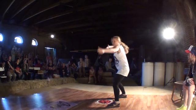 xGUESS.WHOxHipHop.Beg 1/4x Цофина Даша vs Лиза Соколова смотреть онлайн