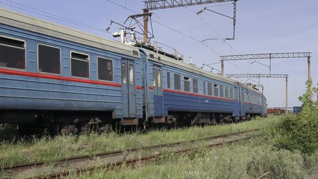 Электропоезд ЭР9М. Казахстан. Город Темиртау.