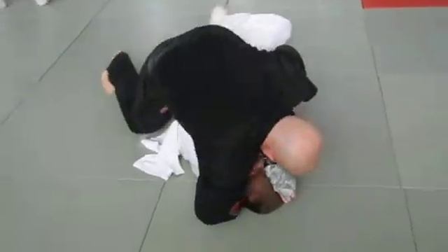 Карате и борьба. Уроки мастера карате. Карате против дзюдо смотреть онлайн