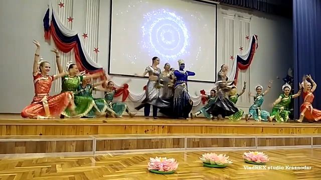 Индийский танец смотреть онлайн