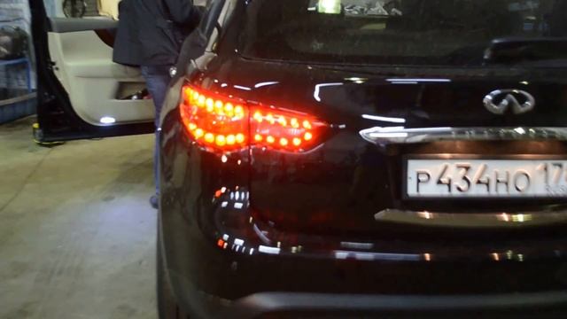 Задние светодиодные фонари Infiniti FX 37s смотреть онлайн