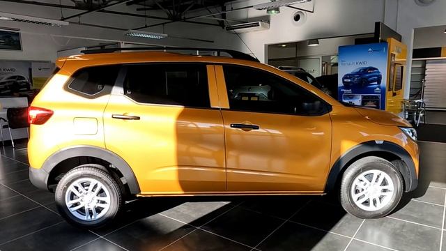 RENAULT TRIBER 1.0i LIFE MY 22 - Renault Amanzimtoti 031 002 0750 смотреть онлайн