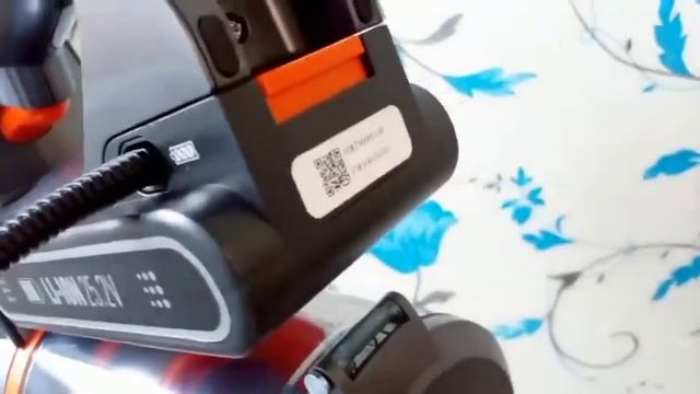 Пылесос Polaris PVCS 1101 HandStickPRO - легкий и сильный помощник по дому) смотреть онлайн