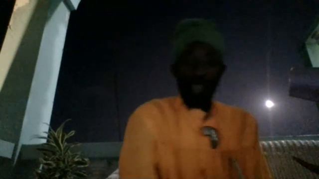 HOLDING A FIRE CEREMONY. RASTTAFARI смотреть онлайн