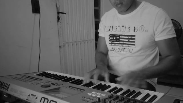 Motif xs Piano Natural S6 смотреть онлайн