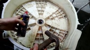 Как легко вставить подшипники в бак стиральной машины ?