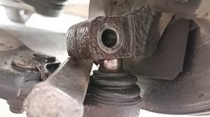 KiA CeeD замена шаровой опоры, стук и шум побежден
