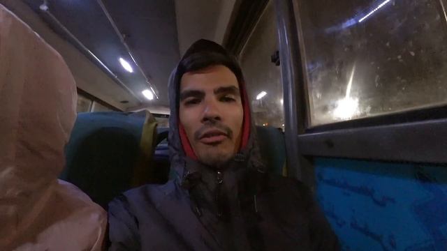 Пора идти работать на завод! Русские застряли в Египте смотреть онлайн