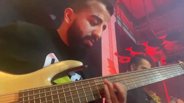 Bass Solo - Baban Faraidun (jamming) смотреть онлайн