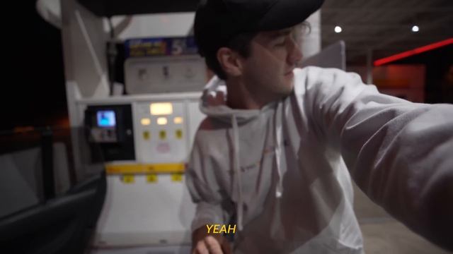 Driving 2,265 Miles in The World's SMALLEST Car смотреть онлайн