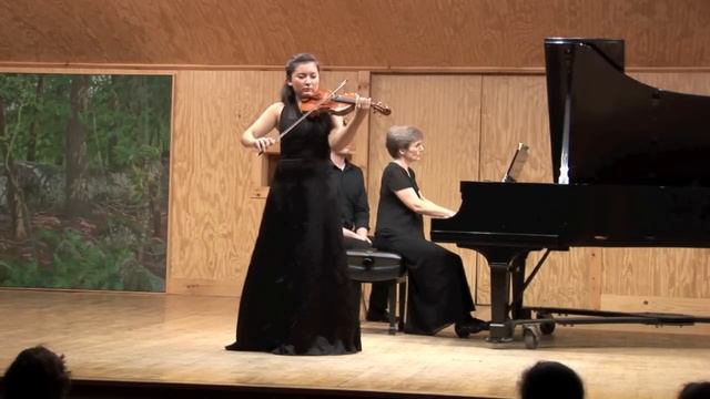 Bruch Violin Concerto No. 1 in G minor, Isabelle Durrenberger смотреть онлайн