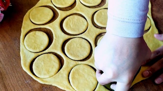 РЕЦЕПТ ВКУСНОГО ПЕЧЕНЬЯ ВСЕГО ЗА 5МИНУТ! БЫСТРО, ПРОСТО, ВКУСНО? смотреть онлайн