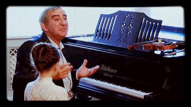 Михаил Семёнович Казиник и дети в Риге. Мастер-класс по скрипке.