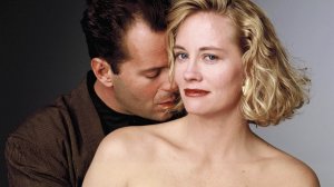 Детективное агентство «Лунный свет» – 3 сезон 1 серия «Сыновья тоже растут» / Moonlighting