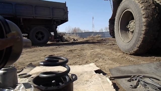 Перебираем энергоаккумулятор в полевых условиях смотреть онлайн