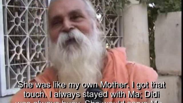 Swami Nirvanananda is interviewed in May 2001 at Kankhal смотреть онлайн