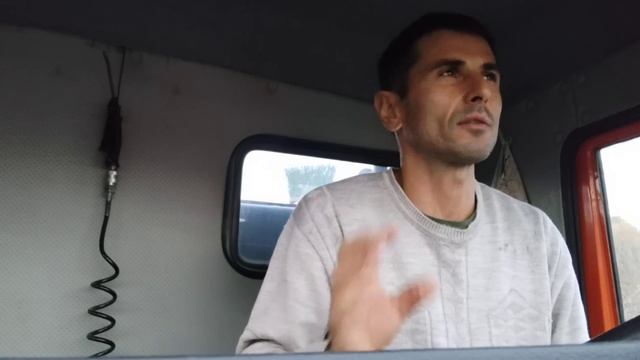 "-у тебя глаза добрые, выручи.. заплачу вдвойне! " смотреть онлайн