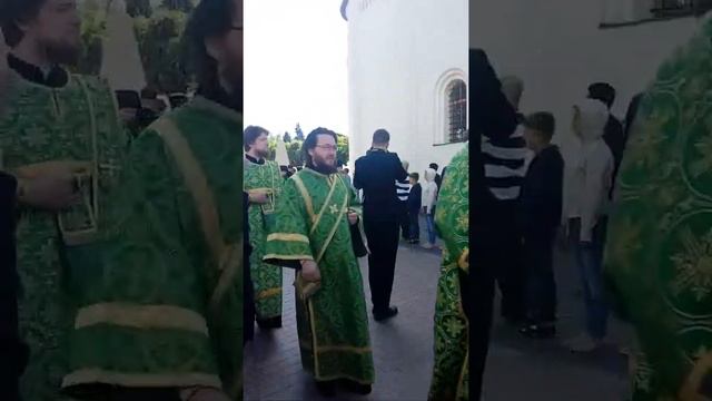 Троица в лавре смотреть онлайн